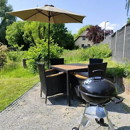 Kleine Klecks Am Jasmunder Bodden Daire Bergen Auf Rugen