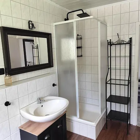 Kleine Klecks Am Jasmunder Bodden *