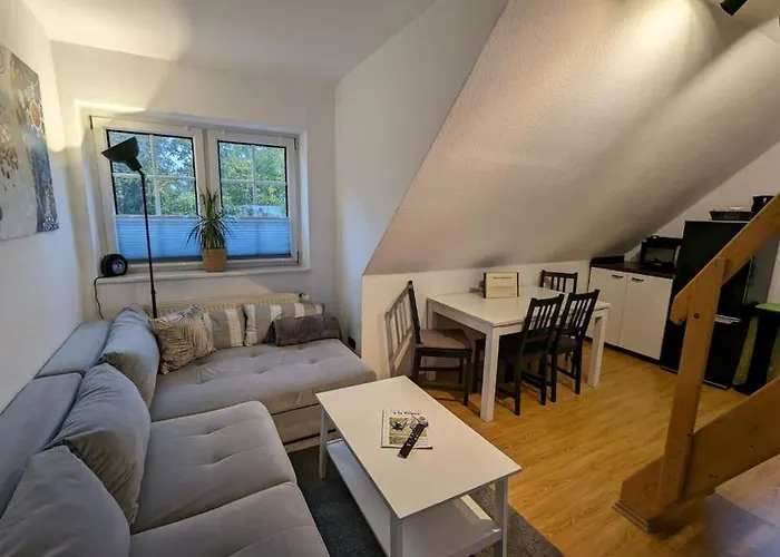 Kleine Klecks Am Jasmunder Bodden Daire Bergen Auf Rugen