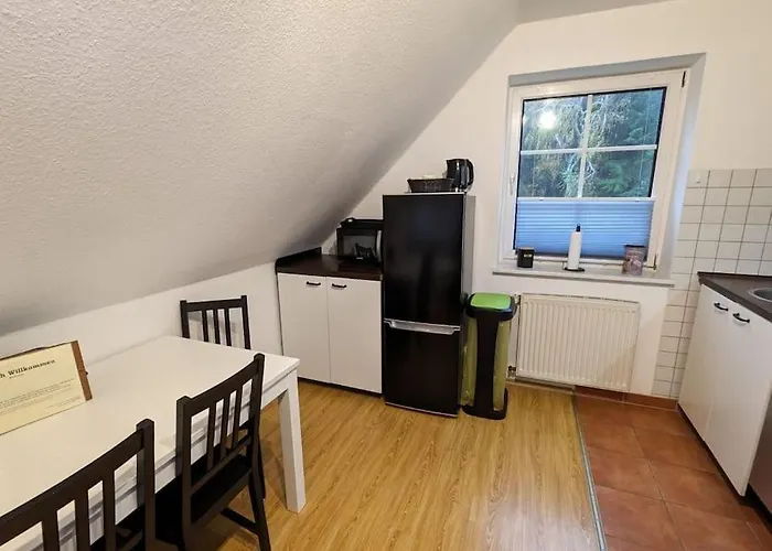 Kleine Klecks Am Jasmunder Bodden Bergen Auf Rugen