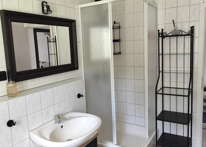 Kleine Klecks Am Jasmunder Bodden *